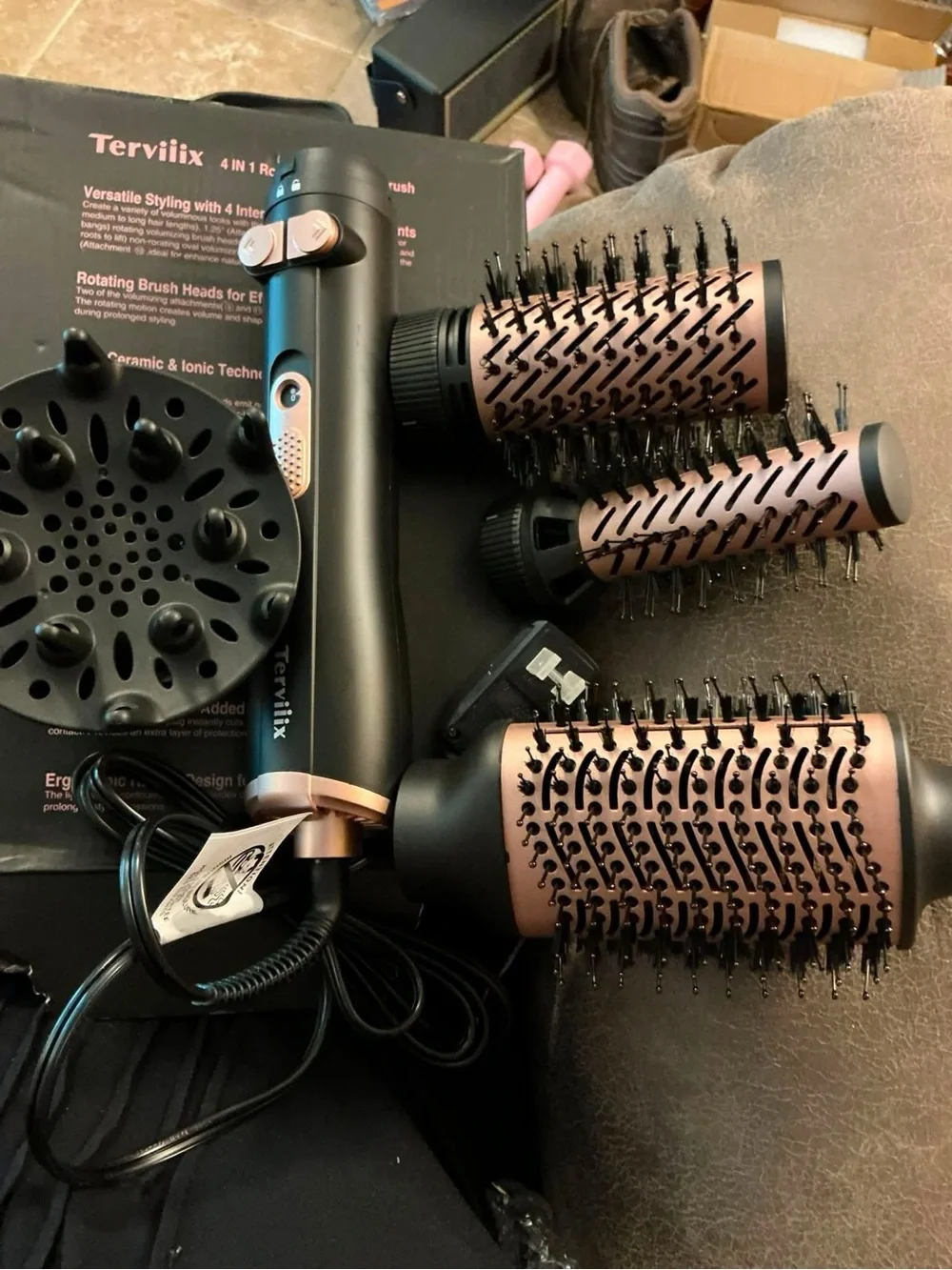 New Treviiix Style Set  W/2 Round  (1.25” & 2”) 3” Oval Brush & Diffuser     $30